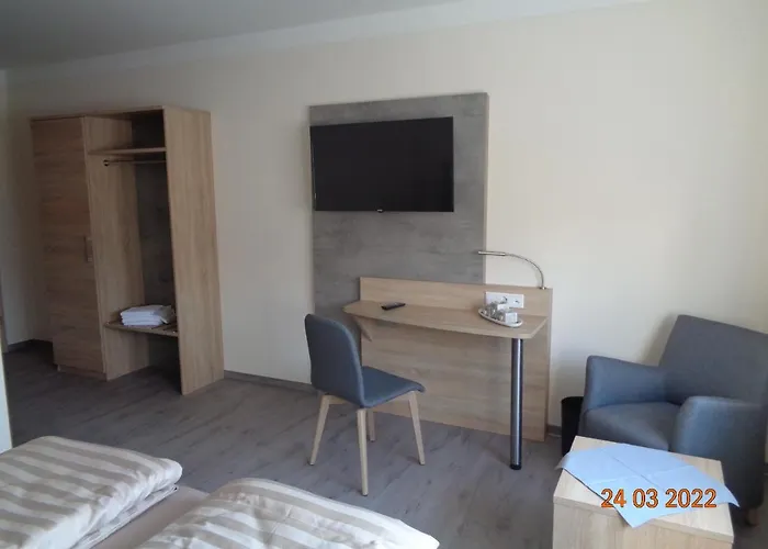 An Der Linde Konukevi 3*